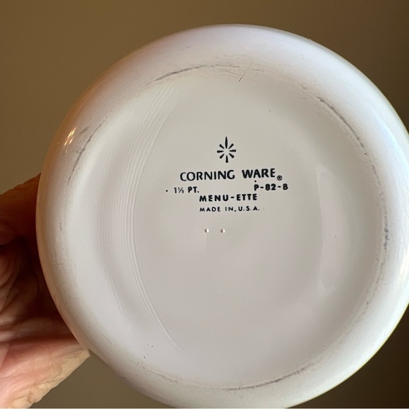 Vtg Corning Ware blue cornflower saucepan style pot w handle P-82-B Pot, 1.5 Pt - Picture 4 of 7